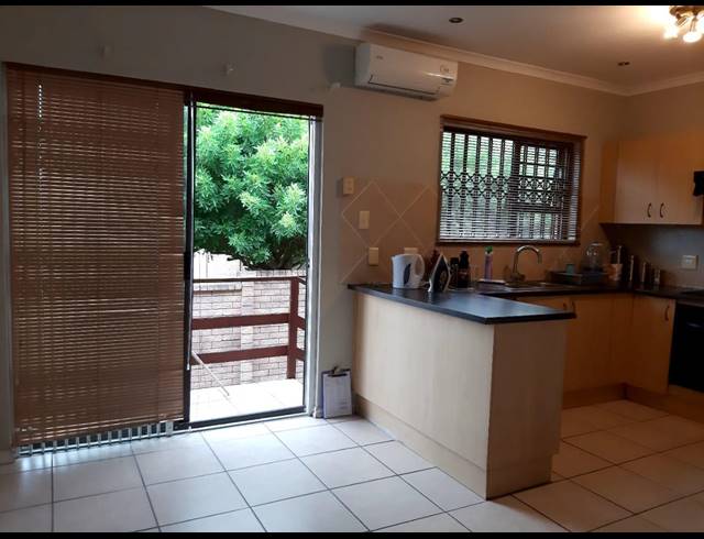 3 BEDROOM TOWNHOUSE RENTED IN BRENTWOOD PARK